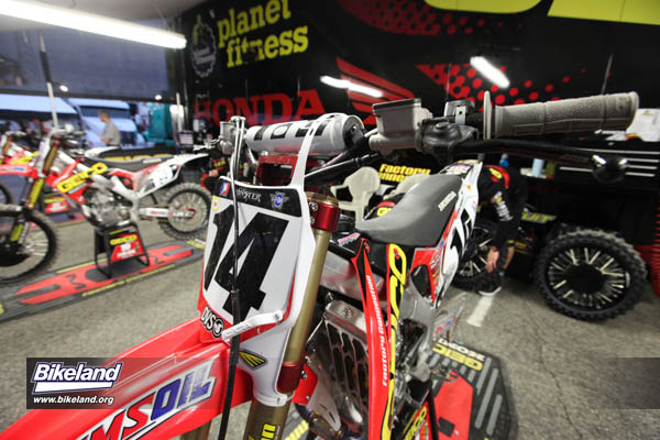 2011anaheimonesx_042