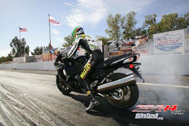 zx14com047