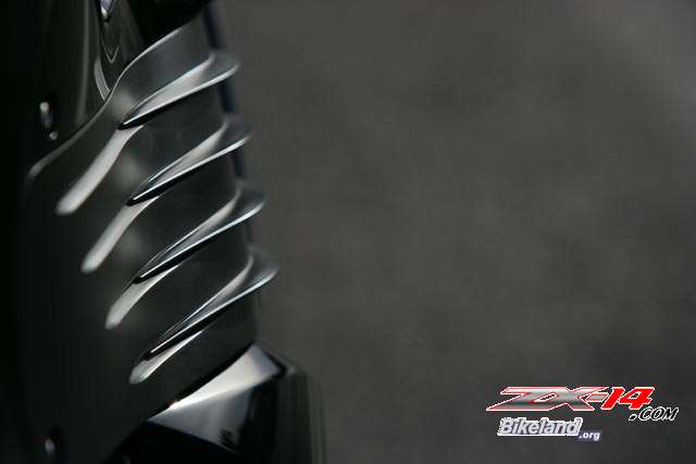 zx14com103