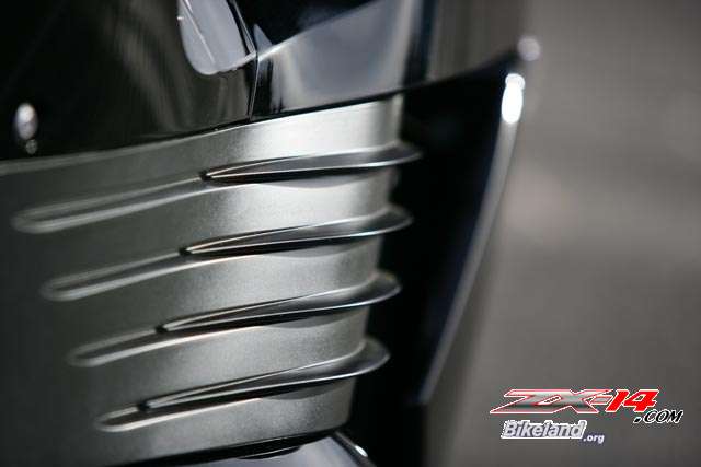 zx14com106