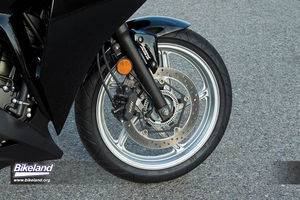 2011_cbr250r_027