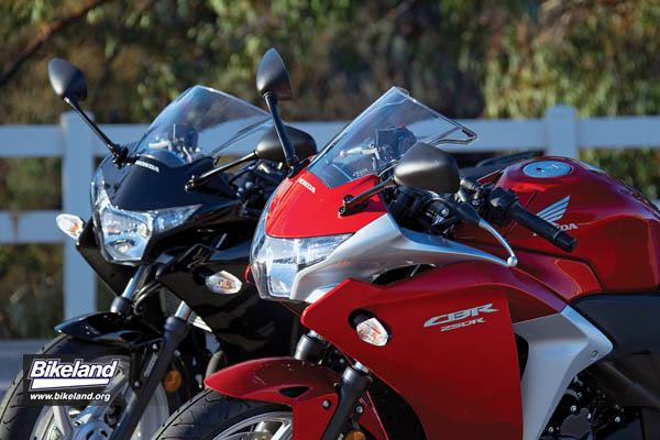 2011_cbr250r_034