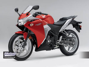 2011_cbr250r_066