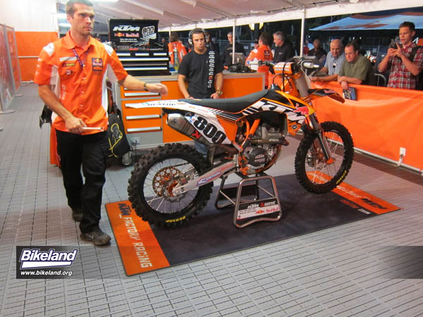 2011lasx_11