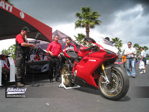 bikeweek_2008_027