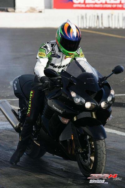 zx14com042
