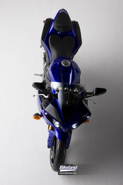 2009_YZF-R1_Bra_US_01