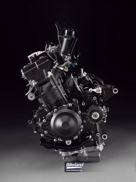 2009_YZF-R1_Fea_EUR_11