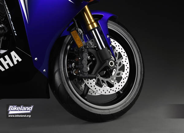 2009_YZF-R1_Fea_US_20