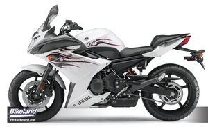 09MS_FZ6R_wht_S2 copy