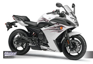 09MS_FZ6R_wht_S3 copy